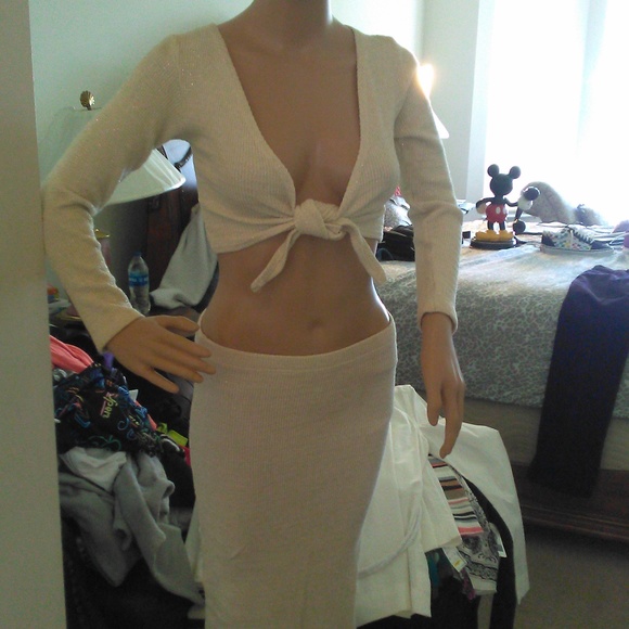 BNWT VINTAGE WHITE HOUSE BOUTIQUE 3 PC OFF WHITE/ GOLD SEXY SZ SMALL BY MARe' - Picture 2 of 12